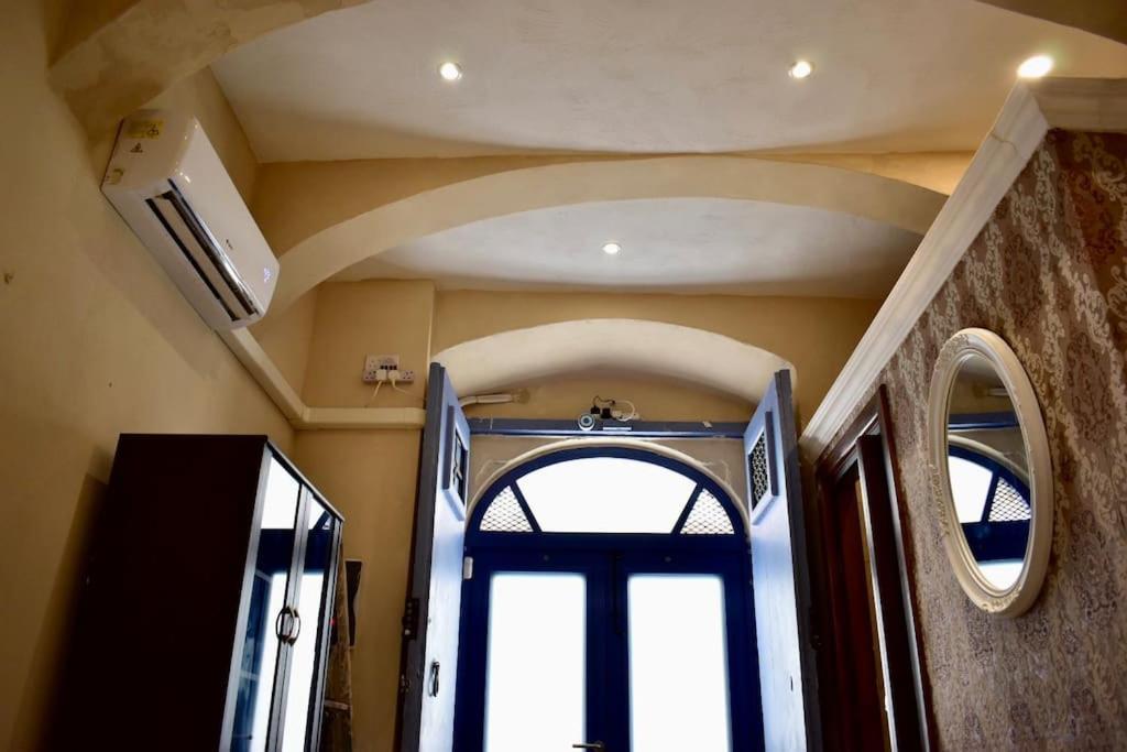 City Centre Pied-A-Terre Near Food Market And Walking Distance To Bus Terminus La Valeta Exterior foto