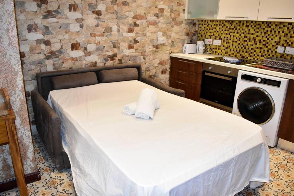 City Centre Pied-A-Terre Near Food Market And Walking Distance To Bus Terminus La Valeta Exterior foto